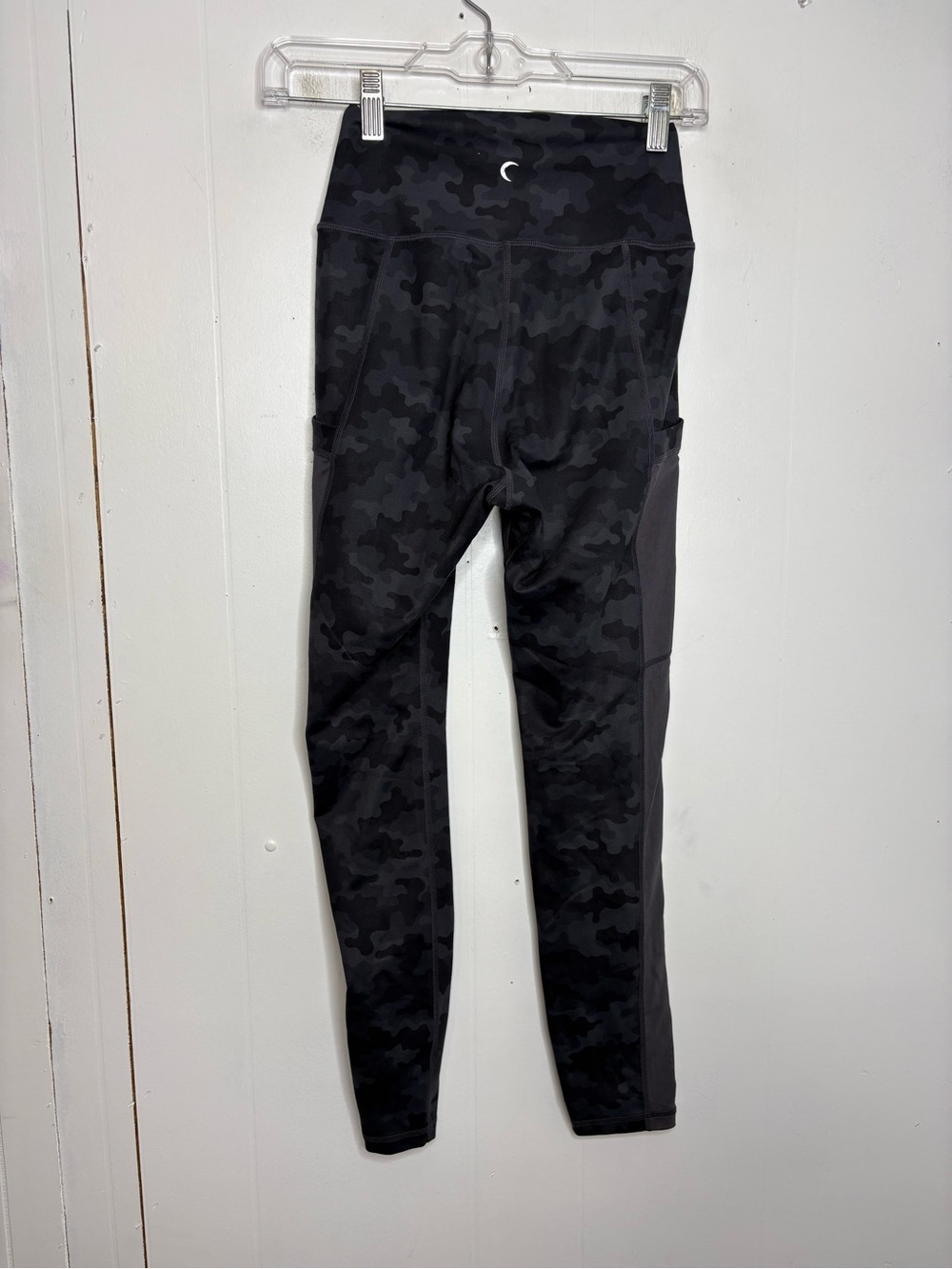 Zyia Leggings Womens 6 8 Mesh Sides Camo Workout Buttery Soft Mid Calf Black